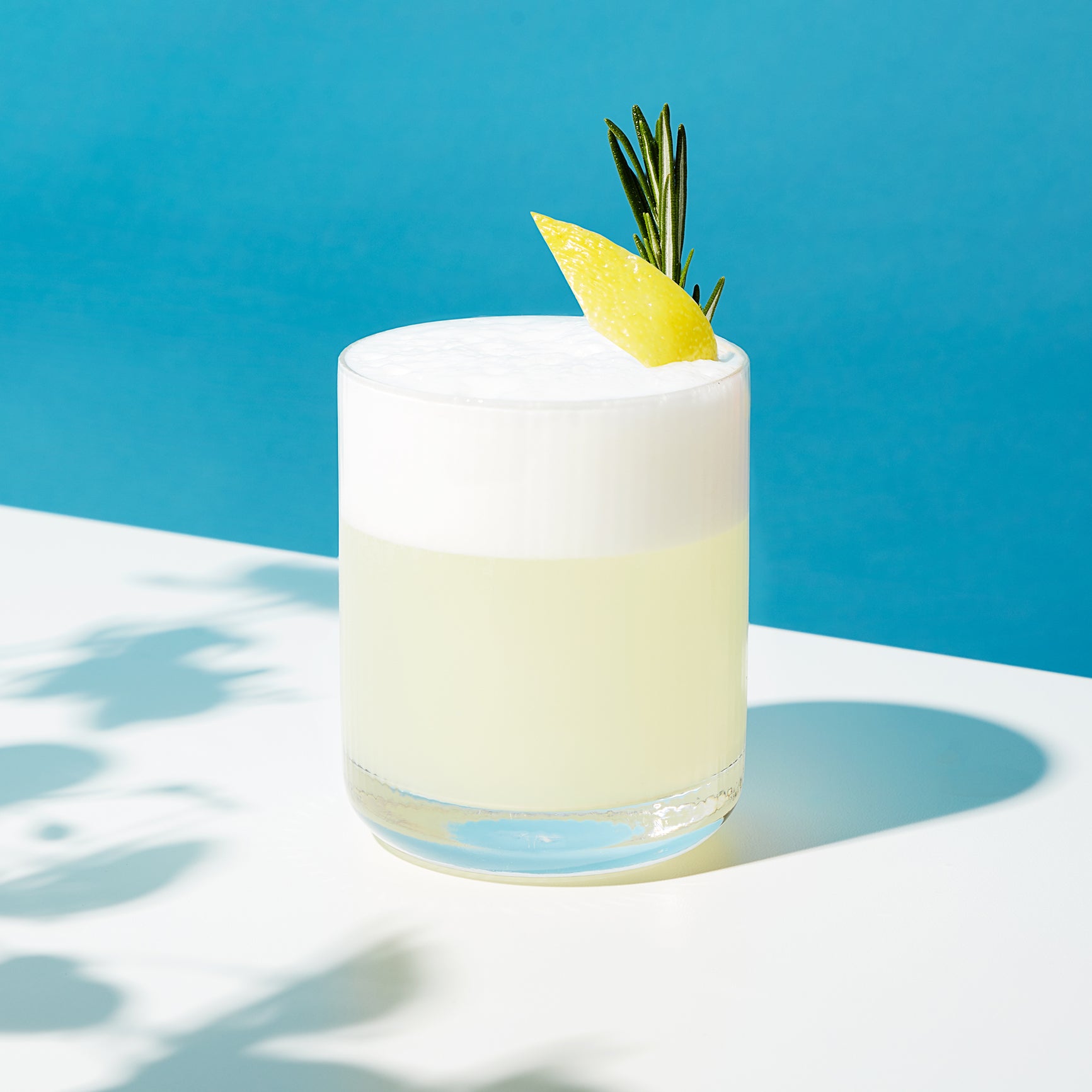GIN FIZZ & CRUNCHY COCKTAIL CHICKPEAS