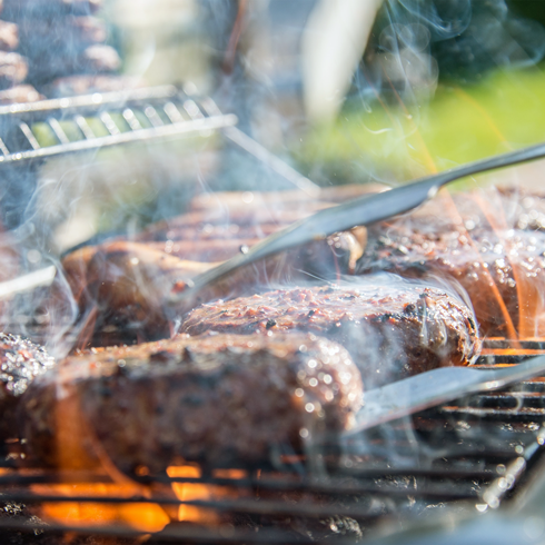 Smoking vs. Grilling: A Flavorful Face-Off – CHEF iQ